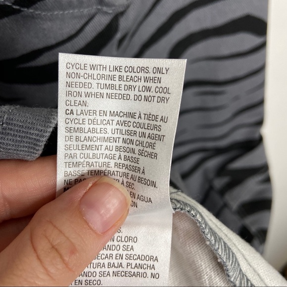 NWT Material Girl Dark Gray Tiger Pinafore Overall Jumper - Picture 10 of 11